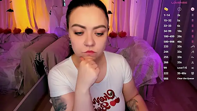 ashton heidii online show from October 28, 10:56 pm