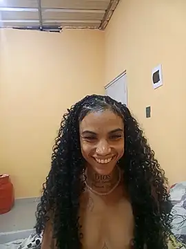 lareynazendeya xh online show from March 27, 9:47 pm