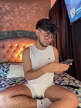 Snapshot of DanteRushh chatting on March 19, 1:42 am DanteRushh online show from March 19, 1:42 am