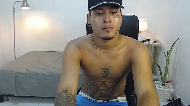 crow black00 online show from September 12, 6:46 am
