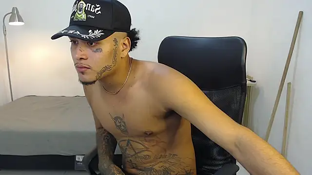 crow black00 online show from September 18, 2:57 am
