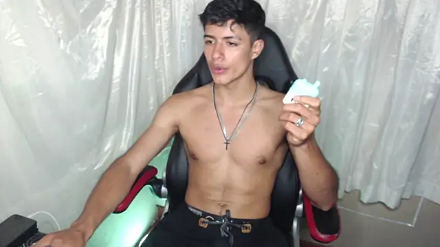 jacobbiker online show from December 14, 11:04 am