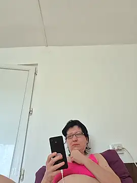 Vera Elle online show from February 3, 7:35 am