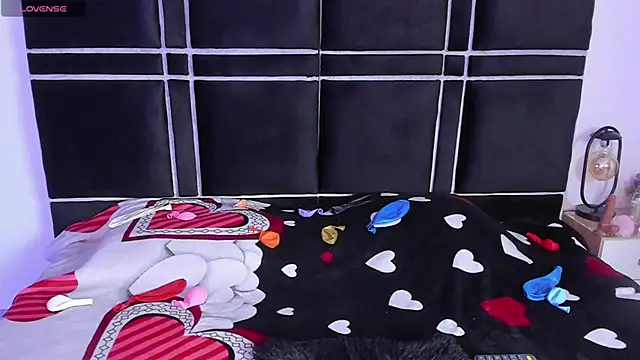 Zoe Vg online show from October 4, 7:01 pm