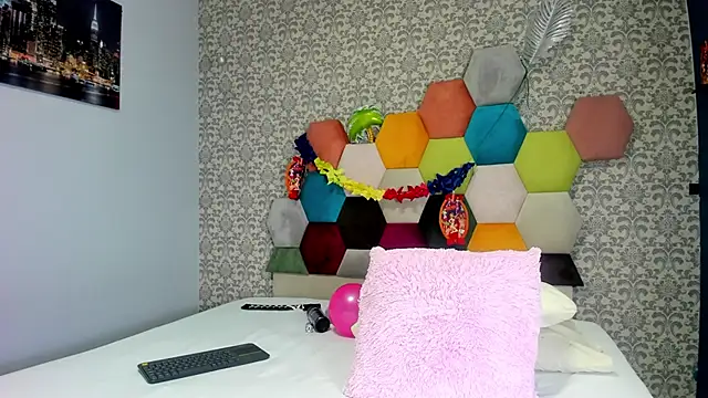 Snapshot of amarantha_hanss chatting on December 16, 5:40 pm amarantha hanss online show from December 16, 5:40 pm