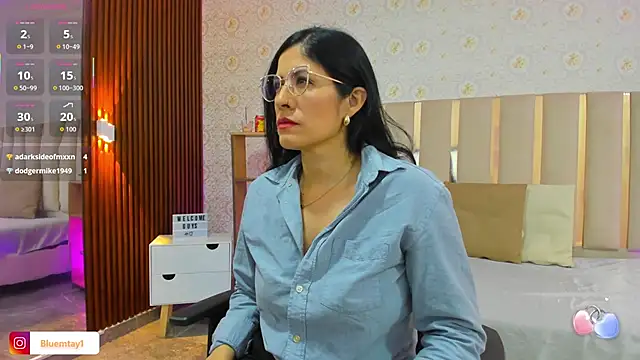 BLUE TAY1 online show from October 6, 6:38 pm