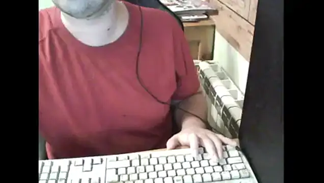 Snapshot of BENDER_50000 chatting on January 16, 12:14 am BENDER 50000 online show from January 16, 12:14 am