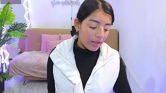 Lalalutsy tay online show from October 18, 7:36 pm