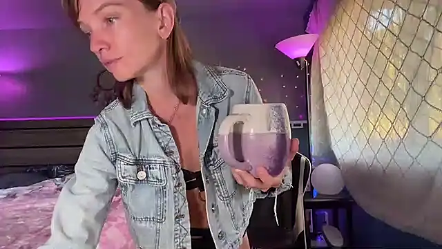 ajmiller25 online show from July 14, 5:51 pm