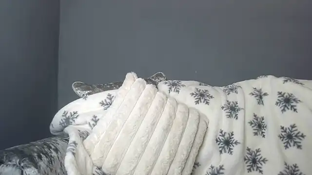 Snapshot of OliviaRyan22 chatting on December 5, 8:34 am OliviaRyan22 online show from December 5, 8:34 am