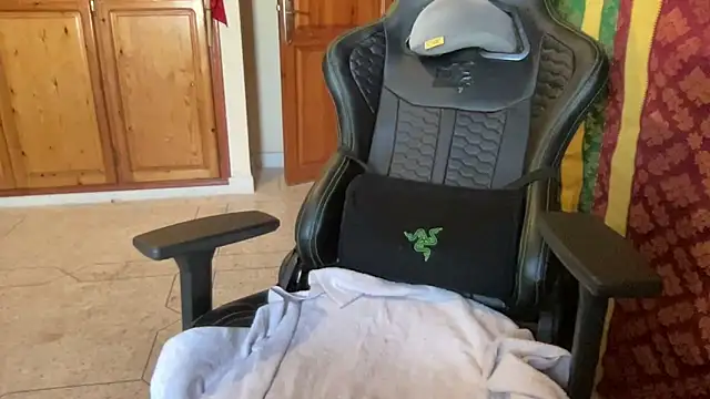 JUSTFORRICH online show from November 25, 12:49 pm