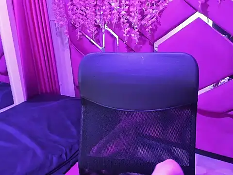  NYX 18 online show from September 12, 8:09 pm