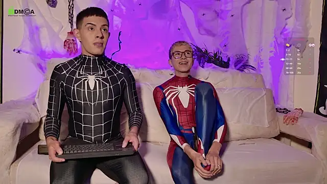 Snapshot of tivendann chatting on October 30, 4:36 am tivendann online show from October 30, 4:36 am