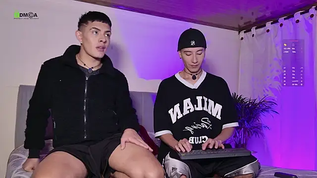 Snapshot of tivendann chatting on November 25, 4:45 am tivendann online show from November 25, 4:45 am