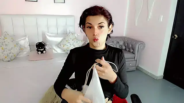 nathalialoes1 online show from November 29, 6:55 pm