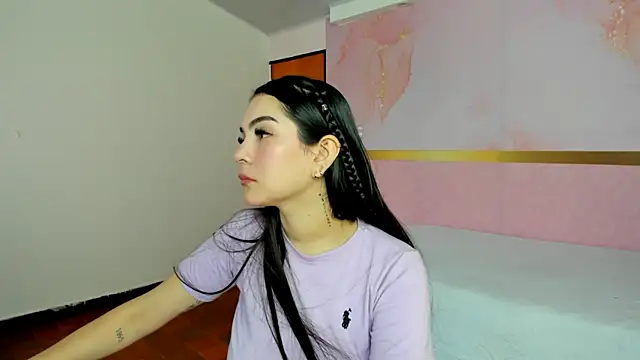 milk candy18 online show from September 19, 1:01 pm
