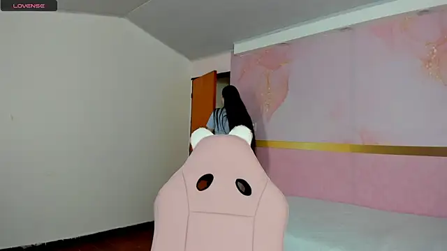 milk candy18 online show from September 30, 12:43 pm