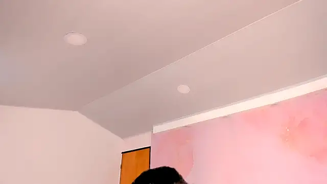 milk candy18 online show from October 4, 12:25 pm