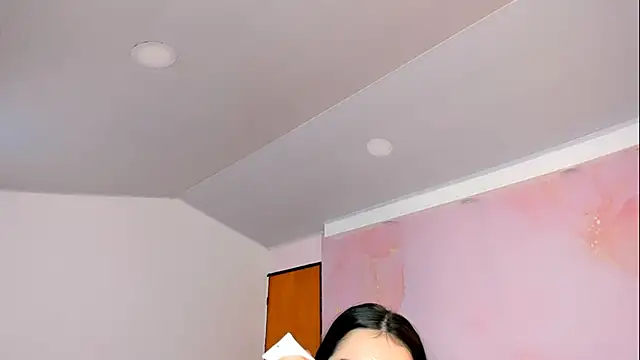 milk candy18 online show from October 5, 12:25 pm