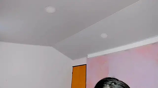 milk candy18 online show from October 9, 12:25 pm