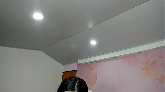 milk candy18 online show from October 31, 11:39 pm