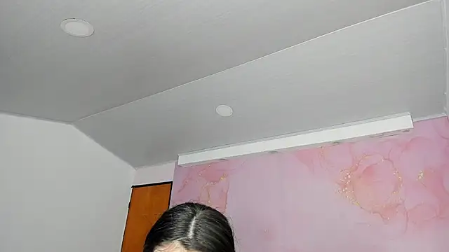 milk candy18 online show from November 7, 10:48 am