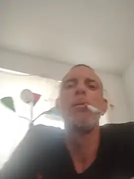 jarjar83 online show from June 13, 1:20 pm