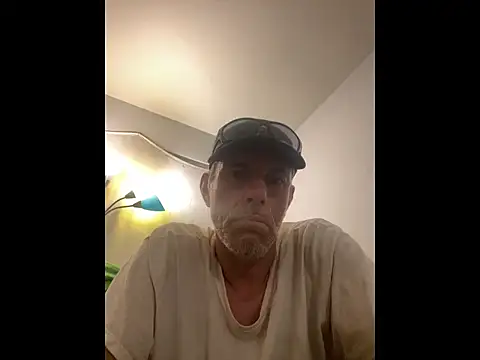 jarjar83 online show from July 1, 6:48 am