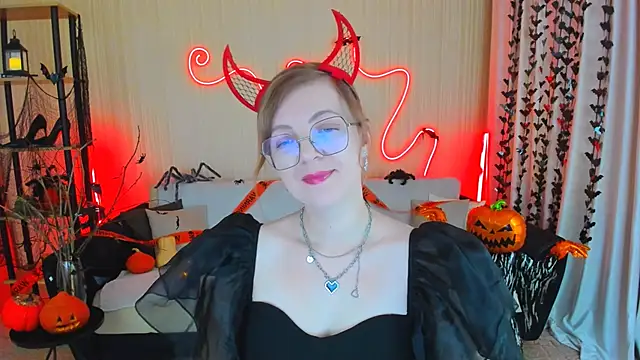 YourUniverser online show from October 26, 9:26 am