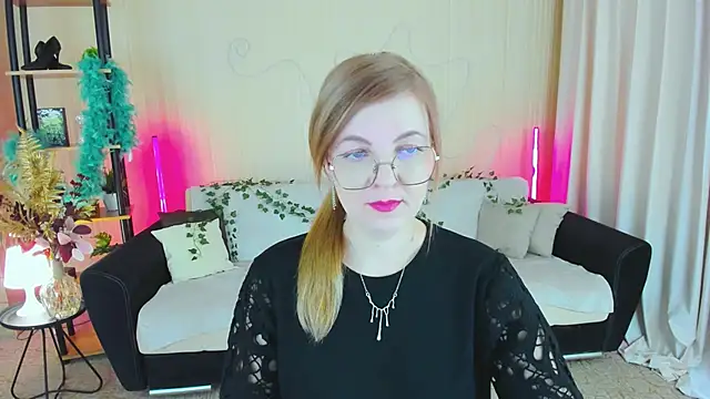 YourUniverser online show from November 29, 9:23 am