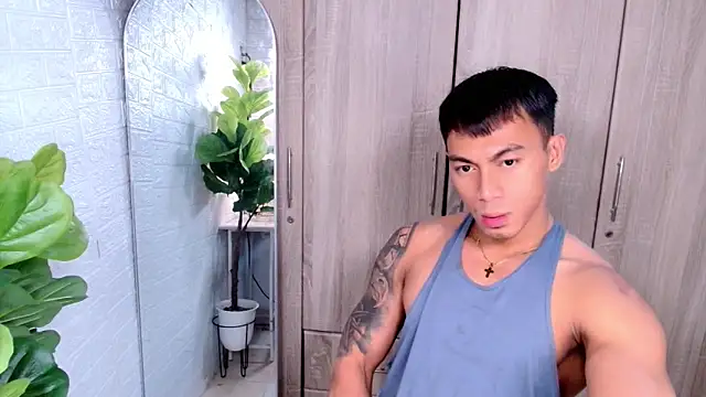 PinooyMilker online show from October 17, 3:42 am