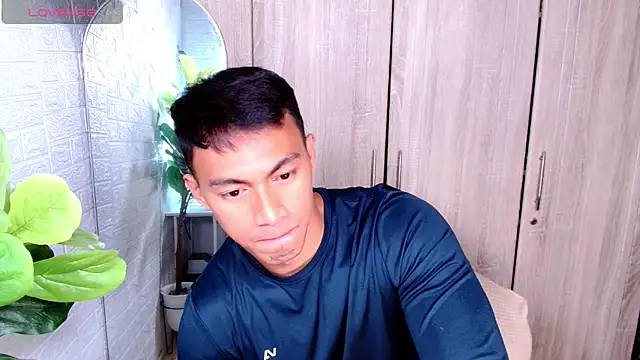 PinooyMilker online show from February 11, 12:43 pm