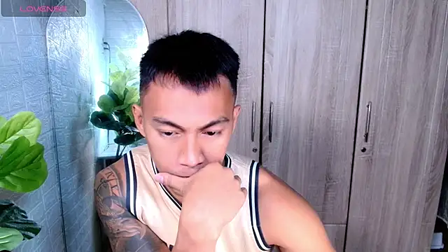 Snapshot of PinooyMilker chatting on April 16, 5:14 pm PinooyMilker online show from April 16, 5:14 pm