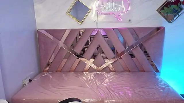 Luna Star v online show from November 26, 3:29 am