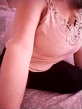 zerdaliii online show from April 30, 3:51 pm