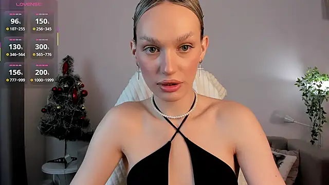 Ice Strawberry online show from December 1, 3:11 am