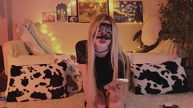 Pixxxis online show from July 31, 11:48 pm