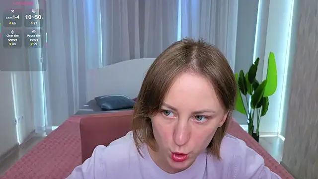 LuluChiiii online show from October 23, 10:25 am