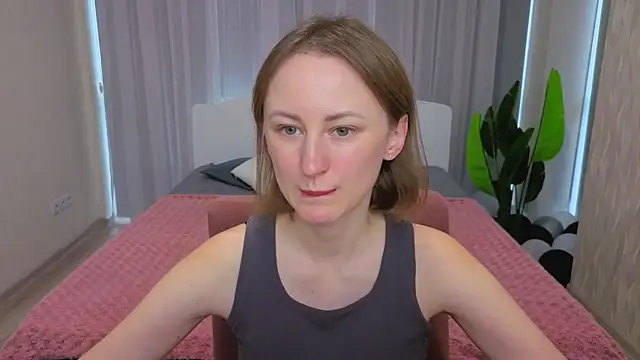 LuluChiiii online show from November 25, 12:38 pm