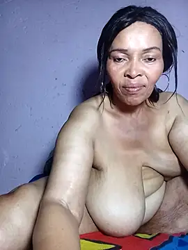 yummyhottie-clit online show from September 20, 8:10 pm