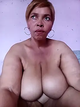 yummyhottie-clit online show from October 9, 12:58 pm