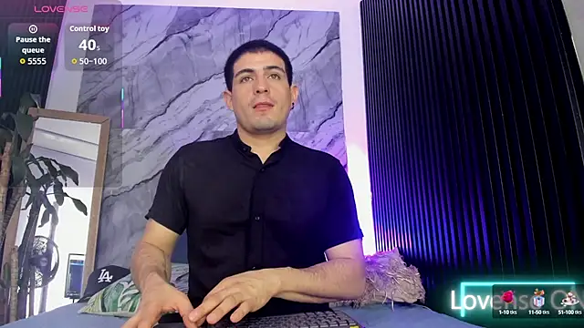 William Steel  online show from September 26, 11:47 am