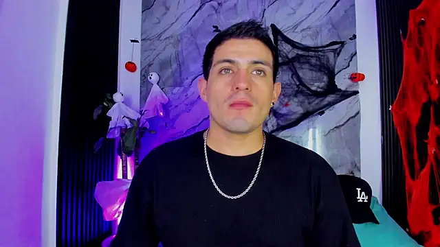 William Steel  online show from October 26, 3:56 am