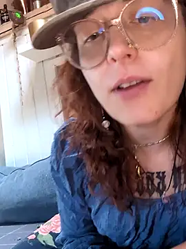 marijacucu online show from July 4, 8:31 am