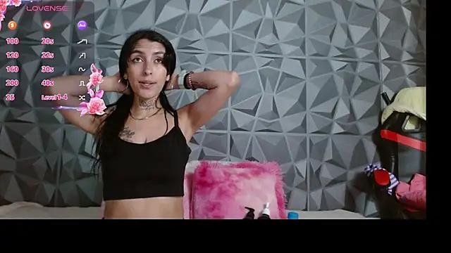 suzanhot 30 online show from March 25, 8:59 pm