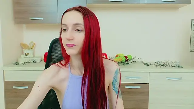 Julia Jae online show from March 6, 7:27 am