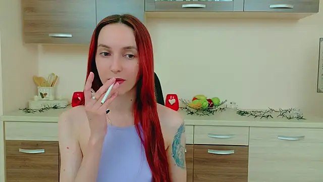 Julia Jae online show from April 27, 6:44 am