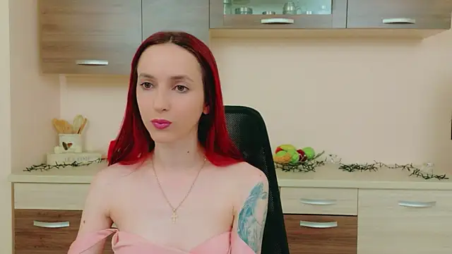 Julia Jae online show from May 31, 5:48 am