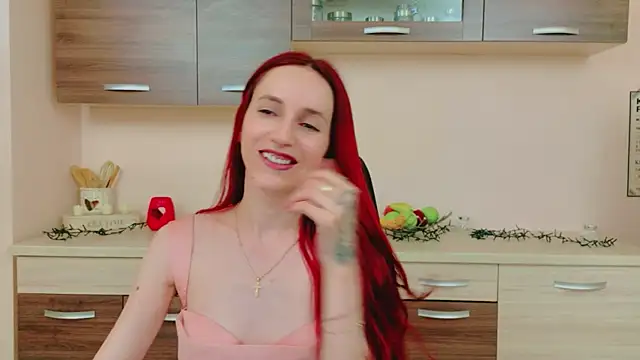 Julia Jae online show from June 11, 6:33 am
