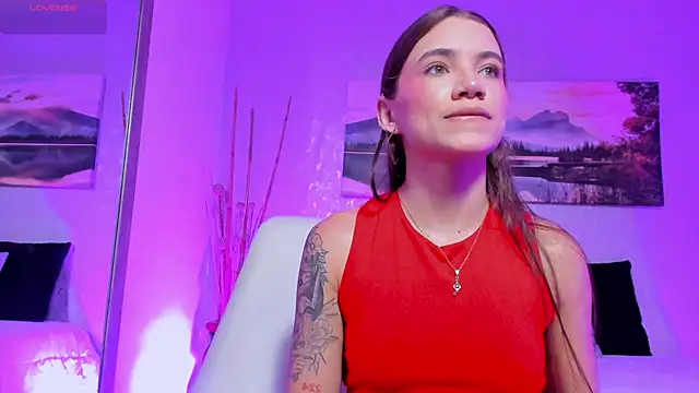 Snapshot of aitana_baker_ chatting on October 3, 7:33 pm aitana baker online show from October 3, 7:33 pm